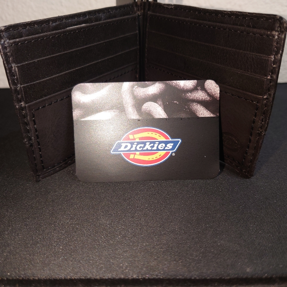 NEW Dickies bifold wallet